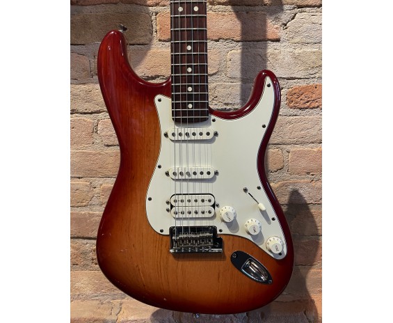Fender American Stratocaster HSS Sienna Sunburst