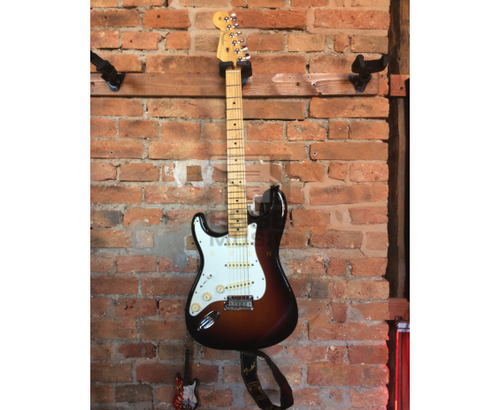 Fender American Standard Stratocaster Left-Handed Red 1990