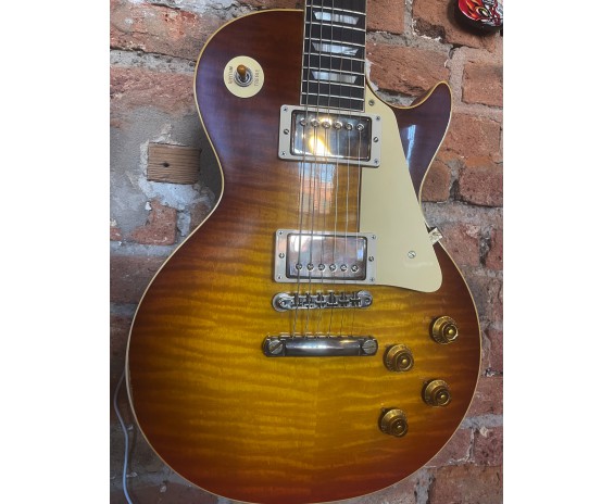 Gibson 1959 Les Paul Standard Light Aged Royal Tea Burst