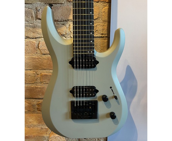 Jackson Pro Series Dinky DK Modern EverTune 7