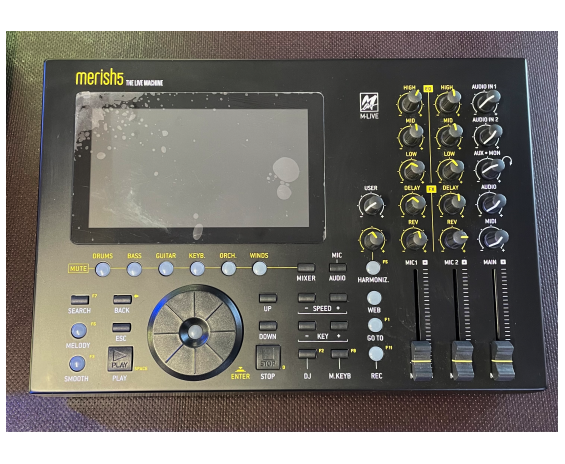 M-live Merish 5 Plus + Borsa