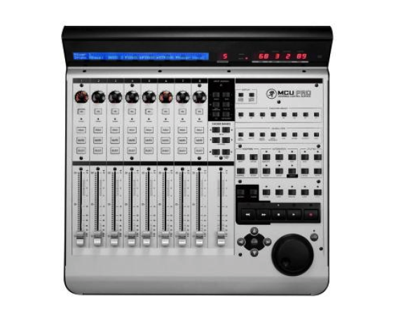 Mackie Control Universal Pro