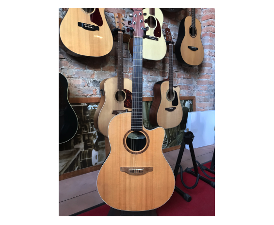 Ovation Balladeer special S771-W