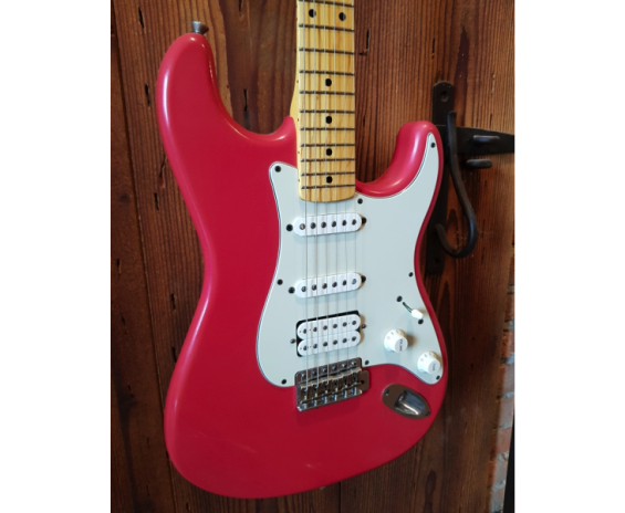 Schecter Traditional Wembley Edition HSS Fiesta Red