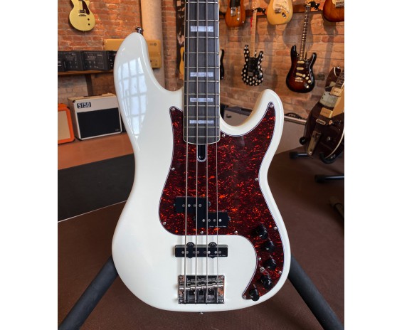 Sire Marcus Miller P-7 White