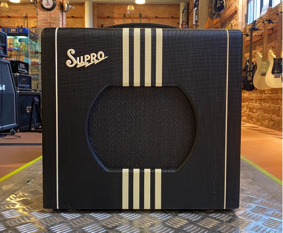 Supro Delta King 10 Black