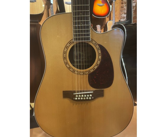 Takamine EF400SC