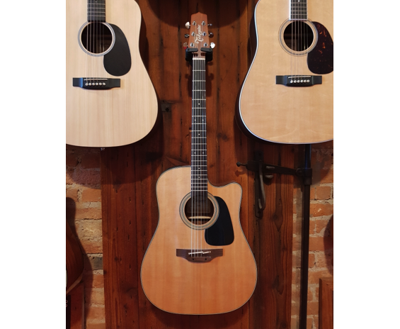 Takamine P2DC