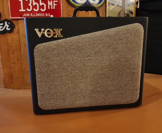 Vox AV30