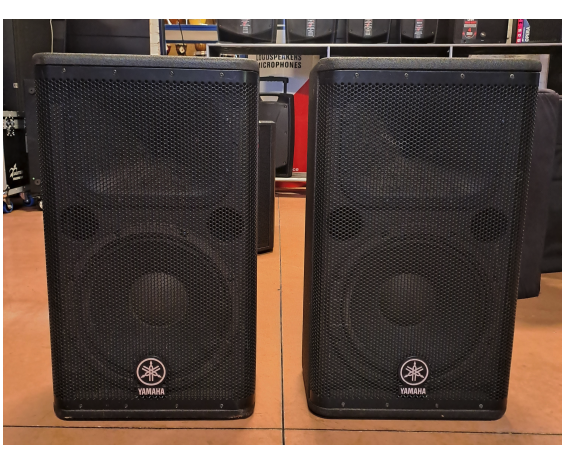 Yamaha dsr112 + cover
